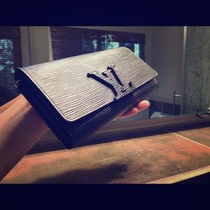 Authentic Louis Vuitton Black Epi Leather Wallet